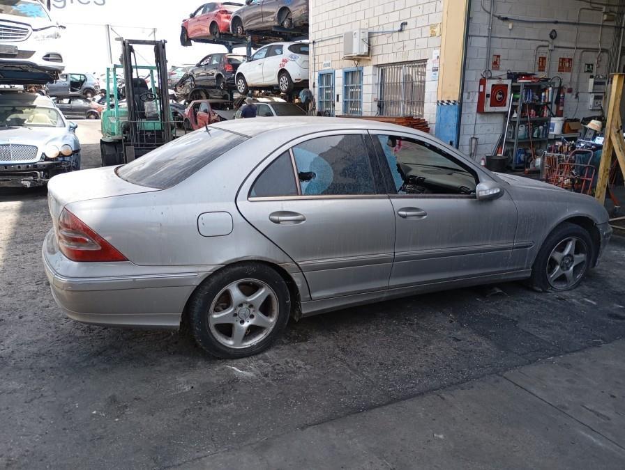 CAJA-DE-CAMBIOS-AUTOMATICA-MERCEDES-CLASE-C-W203-C-270-CDI-Ano-2003-Auto-Desguace-Luque