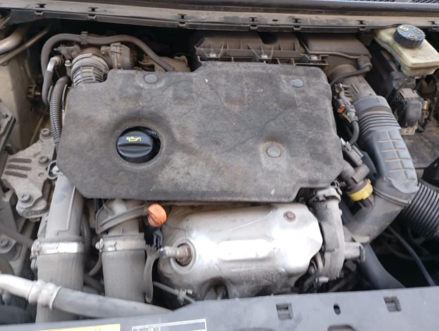 ANTINIEBLA-DELANTERO-DERECHO-PEUGEOT-308-SW-1-5-HDI-130-CV-Ano-2019-Auto-Desguace-Luque