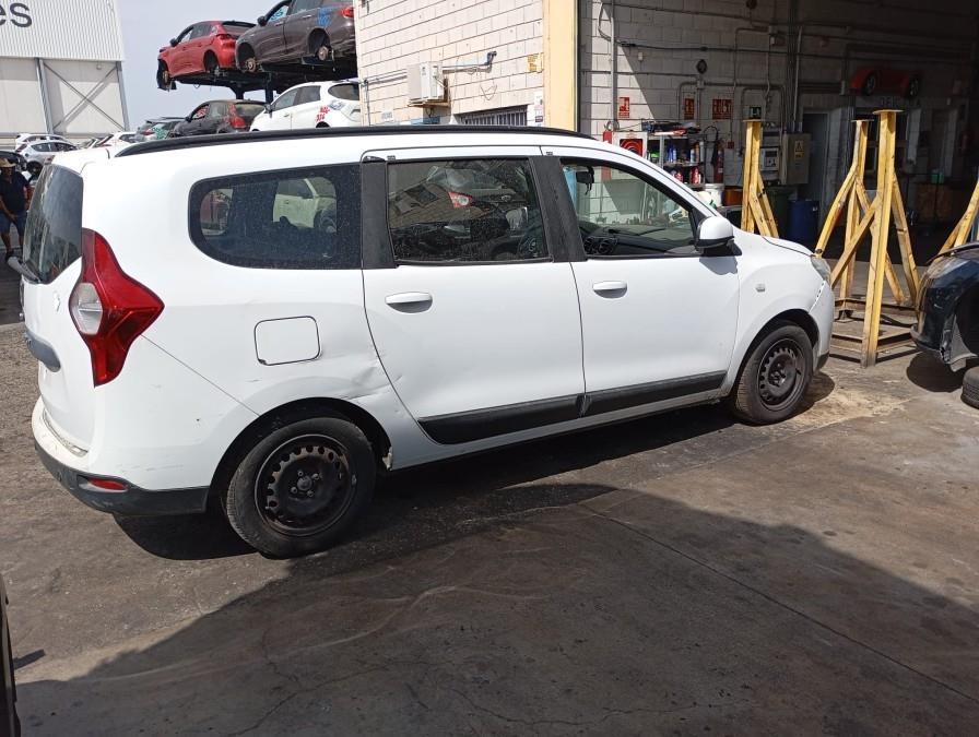 ANTINIEBLA-DELANTERO-DERECHO-DACIA-LODGY-1-5-DCI-DIESEL-FAP-CAT-107-CV-Ano-2013-Auto-Desguace-Luque