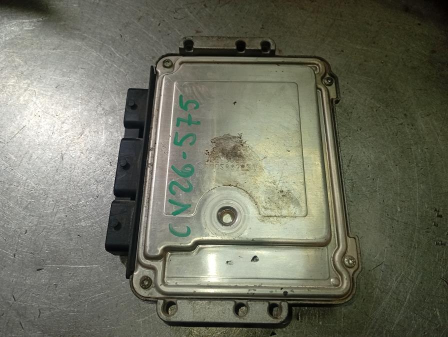 CENTRALITA-DE-MOTOR-RENAULT-TRAFIC-1-9-DCI-Ano-2006-Auto-Desguace-Luque