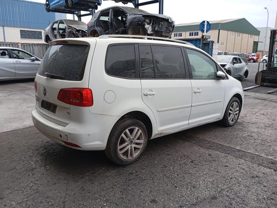 PALANCA-DE-CAMBIOS-AUTOMATICA-VOLKSWAGEN-TOURAN-1-6TDI-Ano-2014-Auto-Desguace-Luque
