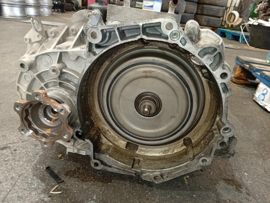 CAJA-DE-CAMBIOS-AUTOMATICA-VOLKSWAGEN-TOURAN-2-0-TDI-140-CV-Ano-2014-Auto-Desguace-Luque