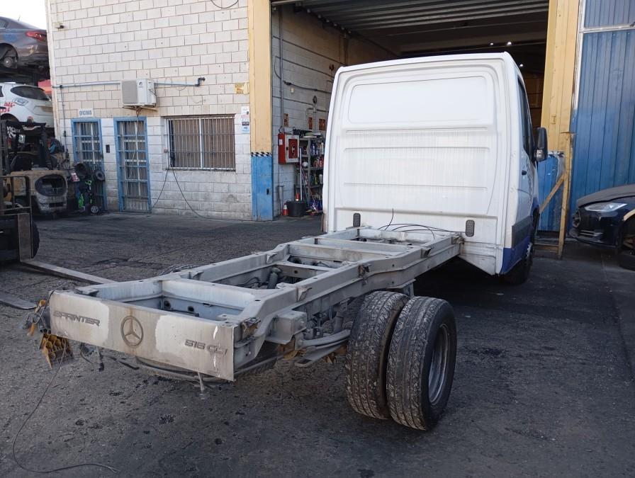 FARO-DELANTERO-IZQUIERDO-MERCEDES-SPRINTER-W906-210-CDI-Ano-2017-Auto-Desguace-Luque