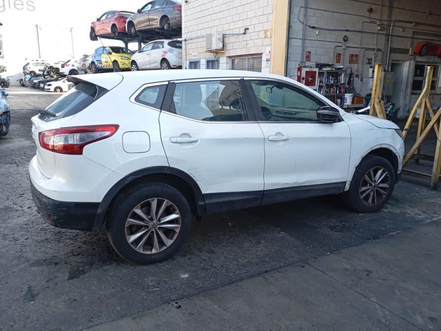 ANTINIEBLA-DELANTERO-DERECHO-NISSAN-QASHQAI-1-2-16V-T-Ano-2015-Auto-Desguace-Luque
