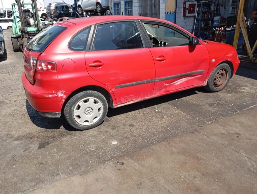 PILOTO-TRASERO-DERECHO-PORTON-SEAT-IBIZA-6K2-1-9-SDI-Ano-2004-Auto-Desguace-Luque
