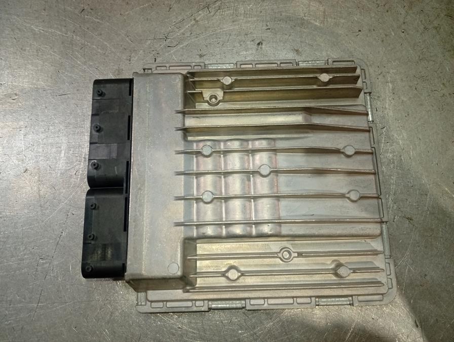 CENTRALITA-DE-MOTOR-BMW-SERIE-6-COUPE-E-63-3-0-258CV-Ano-2005-Auto-Desguace-Luque