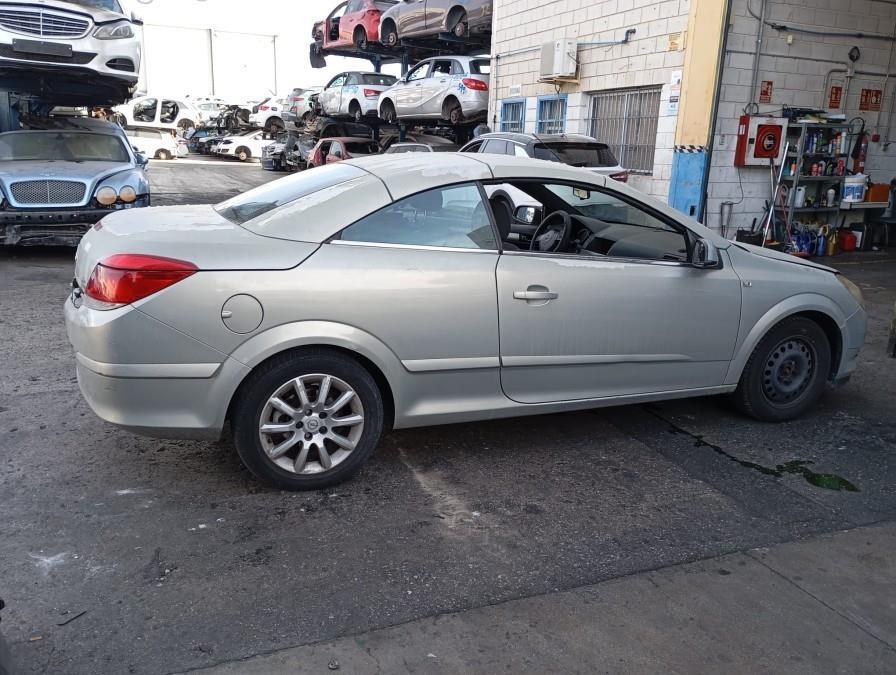 CENTRALITA-DE-MOTOR-OPEL-ASTRA-1-6-16V-Ano-2007-Auto-Desguace-Luque