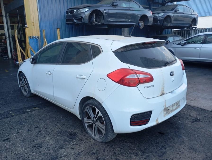 CAJA-DE-CAMBIOS-MANUAL-KIA-CEED-H-1-0-T-GDI-Ano-2016-Auto-Desguace-Luque