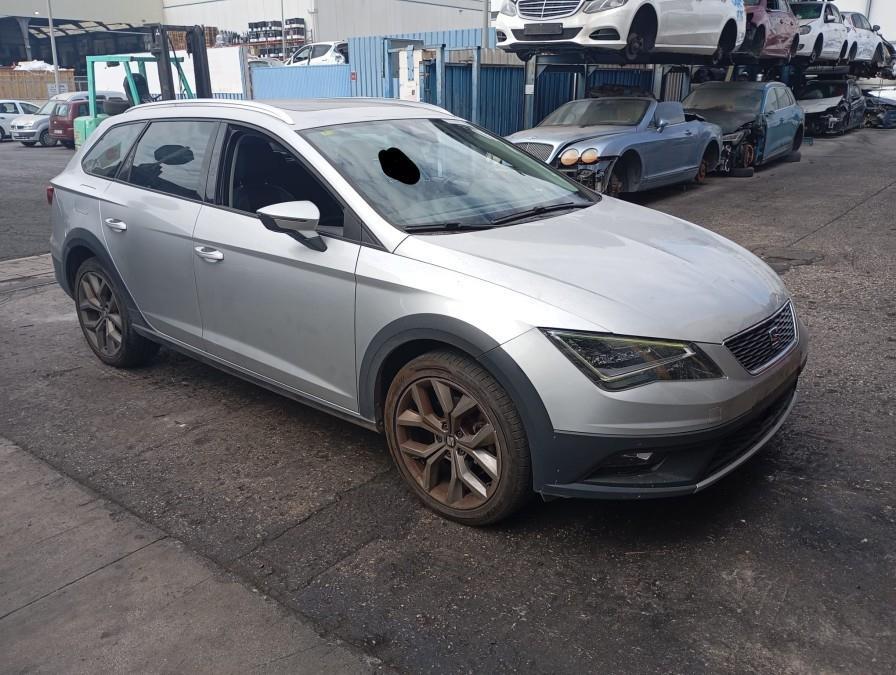 ANTINIEBLA-DELANTERO-DERECHO-SEAT-LEON-ST-5F8-2-0-TDI-184CV-Ano-2016-Auto-Desguace-Luque