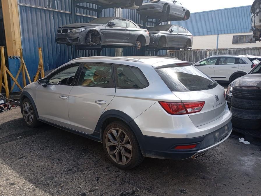 ANTINIEBLA-DELANTERO-DERECHO-SEAT-LEON-ST-5F8-2-0-TDI-184CV-Ano-2016-Auto-Desguace-Luque