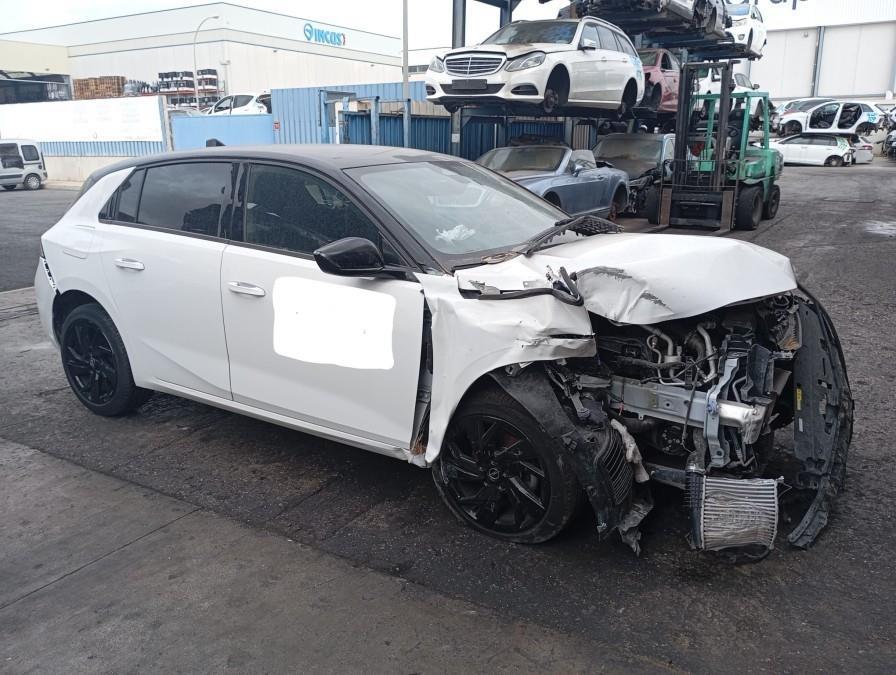 PILOTO-TRASERO-DERECHO-OPEL-ASTRA-L-1-2-130-CV-Ano-2023-Auto-Desguace-Luque