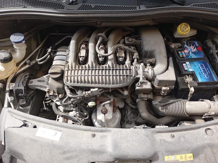 CENTRALITA-DE-MOTOR-PEUGEOT-208-1-2-12V-VTI-Ano-2018-Auto-Desguace-Luque