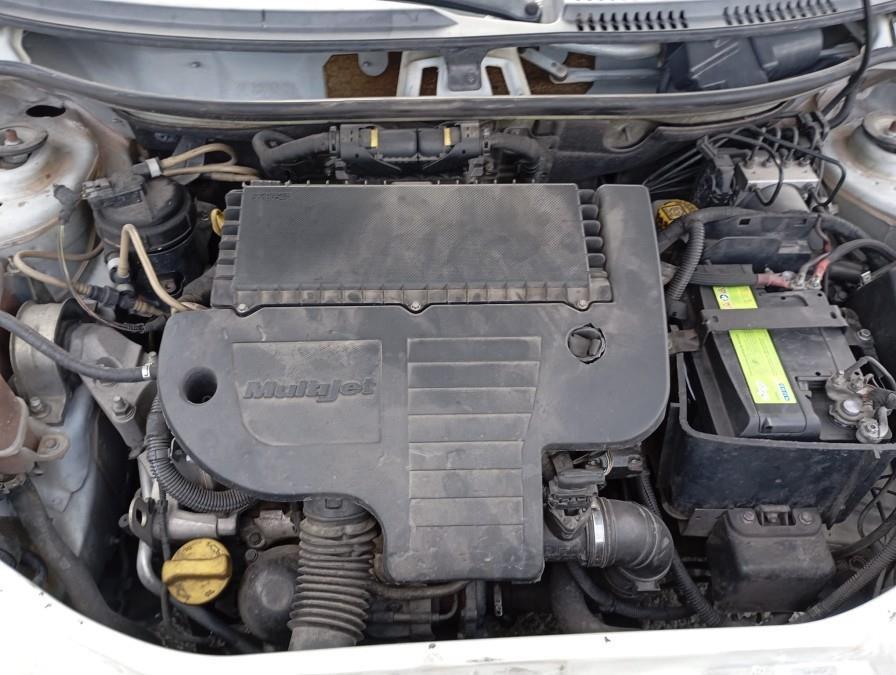 MOTOR-COMPLETO-FIAT-PUNTO-188-1-3-JTD-69CV-Ano-2010-Auto-Desguace-Luque