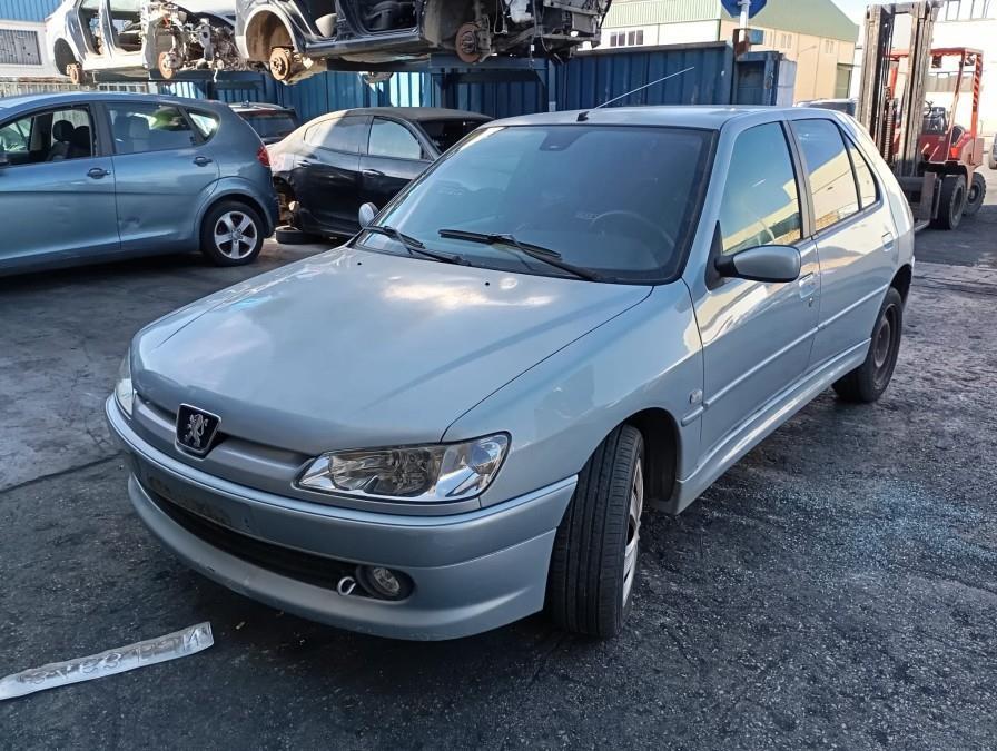 MOTOR-COMPLETO-PEUGEOT-306-BERLINA-3/4/5-PUERTAS-S2-1-6-98CV-Ano-2001-Auto-Desguace-Luque