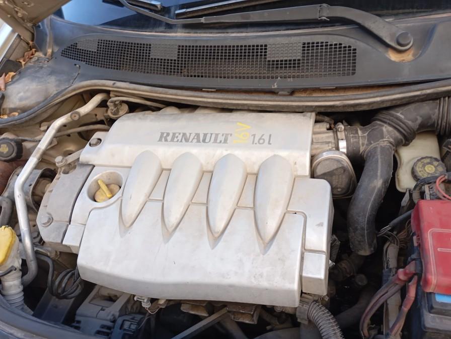 CAJA-DE-CAMBIOS-MANUAL-RENAULT-MEGANE-II-BERILINA-5P-1-6-16V-113CV-Ano-2007-Auto-Desguace-Luque