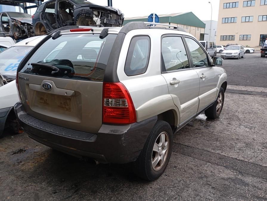 CAJA-DE-CAMBIOS-MANUAL-KIA-SPORTAGE-2-0-16V-141CV-Ano-2005-Auto-Desguace-Luque