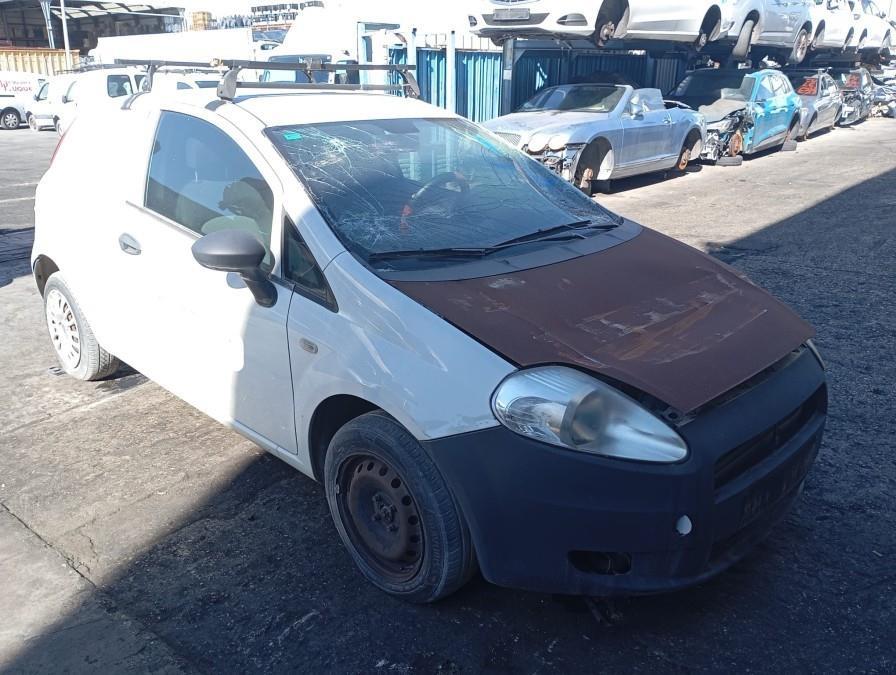 PILOTO-TRASERO-IZQUIERDO-FIAT-GRANDE-PUNTO-1-3-JTD-75CV-Ano-2012-Auto-Desguace-Luque