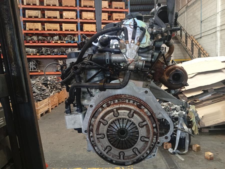 MOTOR-COMPLETO-VOLKSWAGEN-PASSAT-BERLINA-3B3-Edition-1-9-TDI-131-CV-Ano-2001-Auto-Desguace-Luque