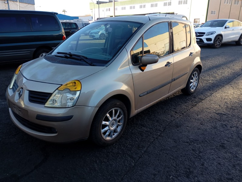 Imagen vehículo DESPIECE COMPLETO DE RENAULT MODUS 1.5DCI DEL AÑO 2004 - Auto-Desguace Luque Imagen vehículo DESPIECE COMPLETO DE RENAULT MODUS 1.5DCI DEL AÑO 2004 - Auto-Desguace Luque