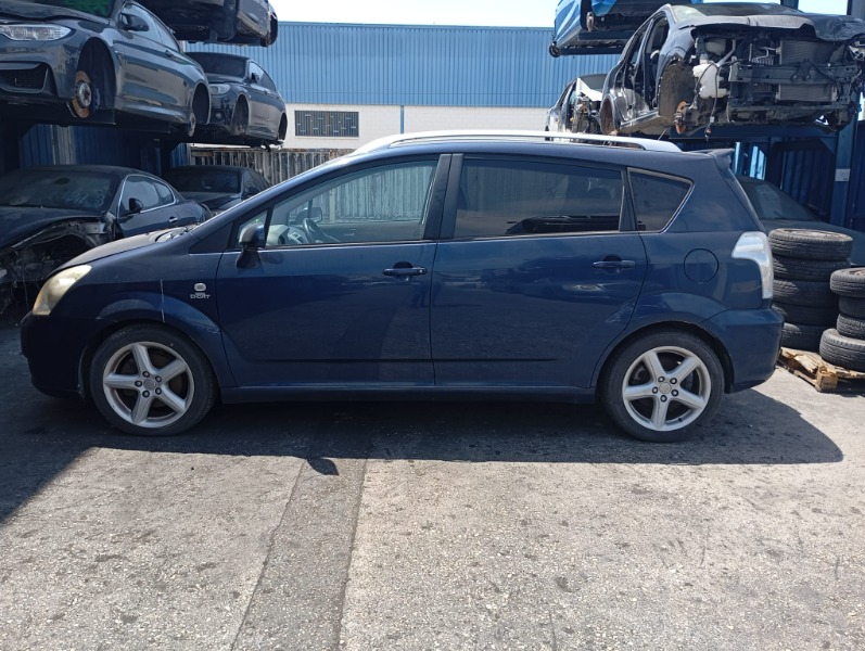 Imagen vehículo DESPIECE COMPLETO DE TOYOTA COROLLA VERSO (R1) 2.2D-CAT - Auto-Desguace Luque Imagen vehículo DESPIECE COMPLETO DE TOYOTA COROLLA VERSO (R1) 2.2D-CAT - Auto-Desguace Luque