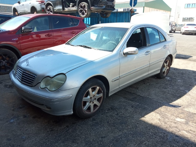 Imagen vehículo DESPIECE COMPLETO DE MERCEDES CLASE C W203 BERLINA 2.7 CDI 20V CAT (170 CV) DEL AÑO 2002 - Auto-Desguace Luque