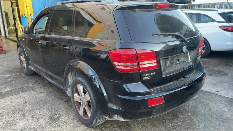Imagen vehículo DESPIECE COMPLETO DE DODGE JOURNEY 2.0 CRDI DEL AÑO 2010 - Auto-Desguace Luque