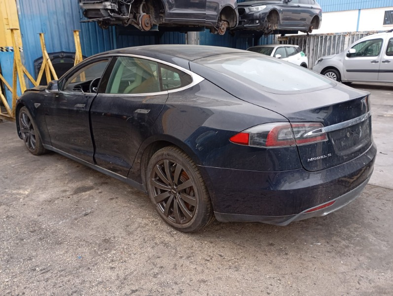 Imagen vehículo DESPIECE COMPLETO DE TESLA MODEL S ELECTRICO 270KW DEL AÑO 2013 - Auto-Desguace Luque