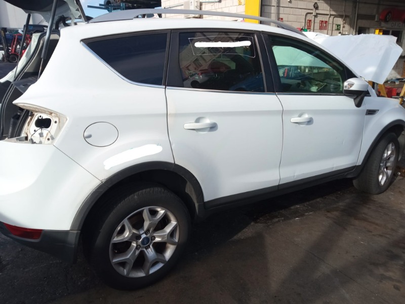 Imagen vehículo DESPIECE COMPLETO DE FORD KUGA 2.0 TDCI (140CV) DEL AÑO 2010 - Auto-Desguace Luque