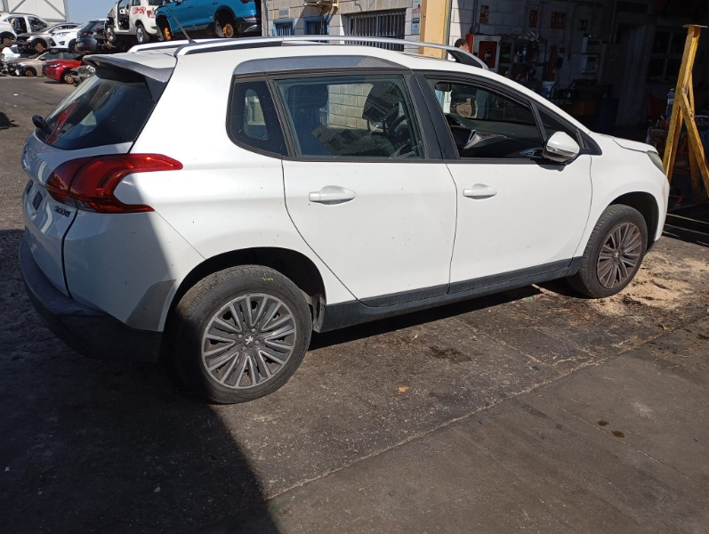 Imagen vehículo DESPIECE COMPLETO DE PEUGEOT 2008 1.2 12V VTI (82CV) DEL AÑO 2015 - Auto-Desguace Luque Imagen vehículo DESPIECE COMPLETO DE PEUGEOT 2008 1.2 12V VTI (82CV) DEL AÑO 2015 - Auto-Desguace Luque