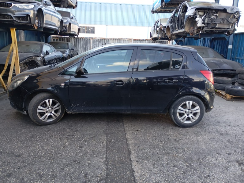Imagen vehículo DESPIECE COMPLETO DE OPEL CORSA1.2 16V DEL AÑO 2010 - Auto-Desguace Luque