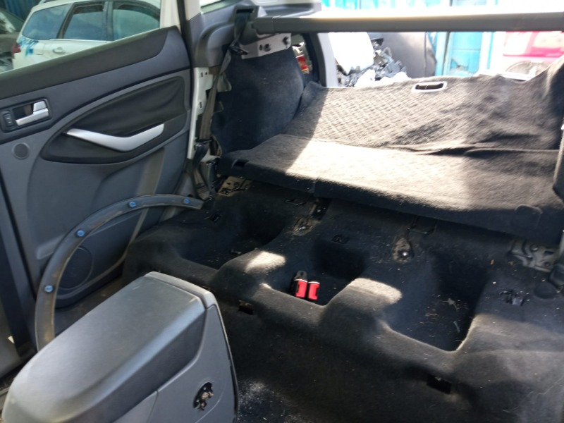 Imagen vehículo DESPIECE COMPLETO DE FORD KUGA 2.0 TDCI (140CV) DEL AÑO 2010 - Auto-Desguace Luque