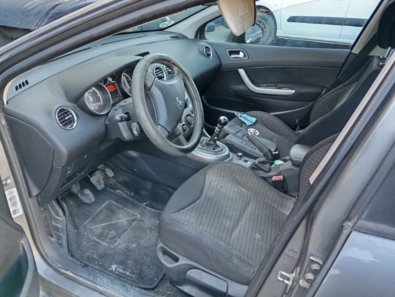 Imagen vehículo DESPIECE COMPLETO DE PEUGEOT 308 1.6HDI FAP CAT (109CV) DEL AÑO 2009 - Auto-Desguace Luque